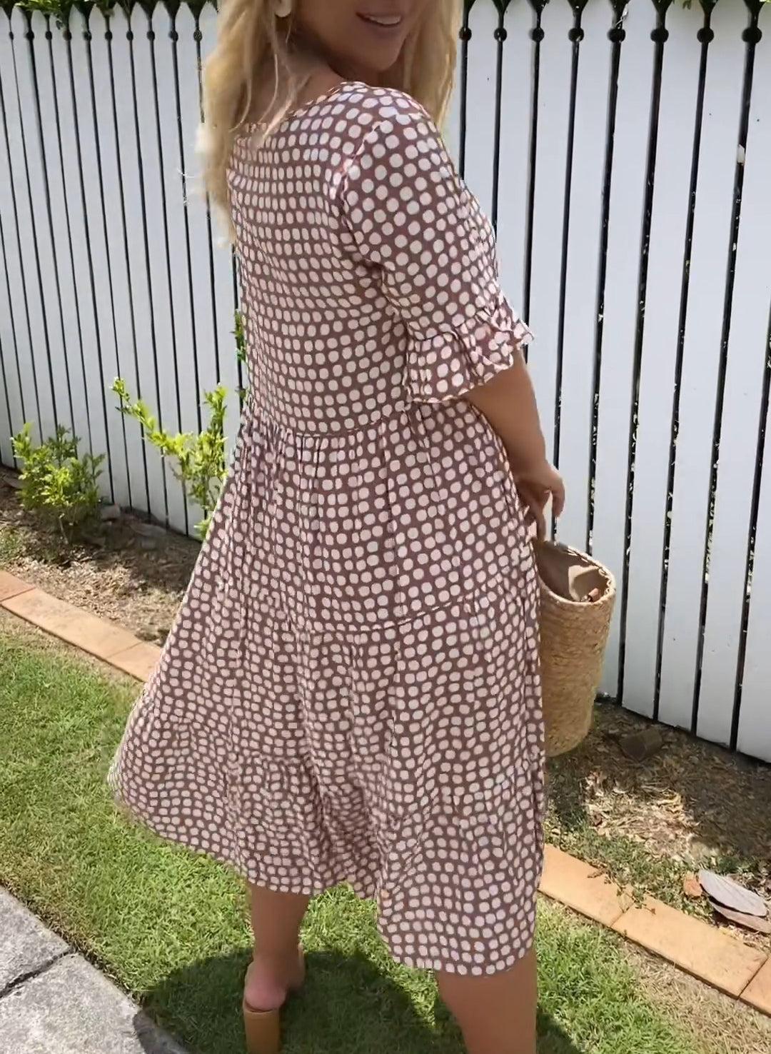 ZORA | Short Sleeve Sand Midi Dress