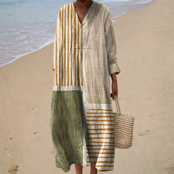 Chic Summer Dress with Flattering Print