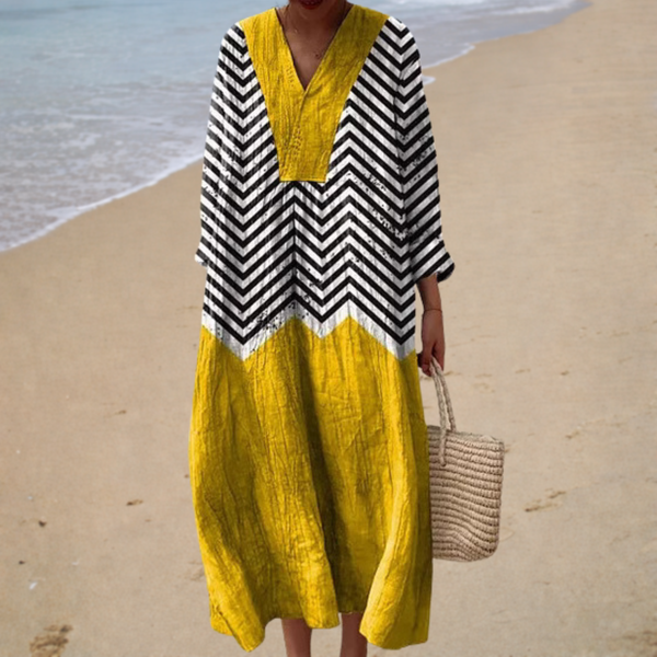 Chic Summer Dress with Flattering Print