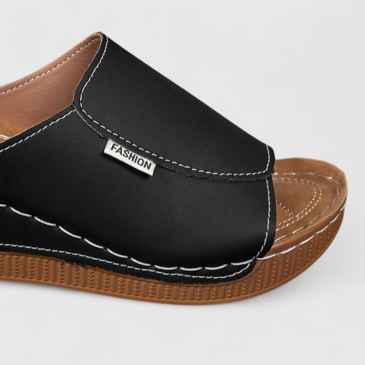 Amiralie - Chic and Lightweight Sandals