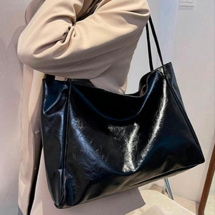 Patricia™ | Shimmering Leather Handbag