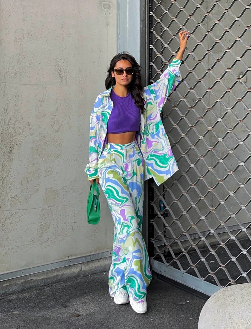 Zyra - Eye-Catching Swirl Print Ensemble