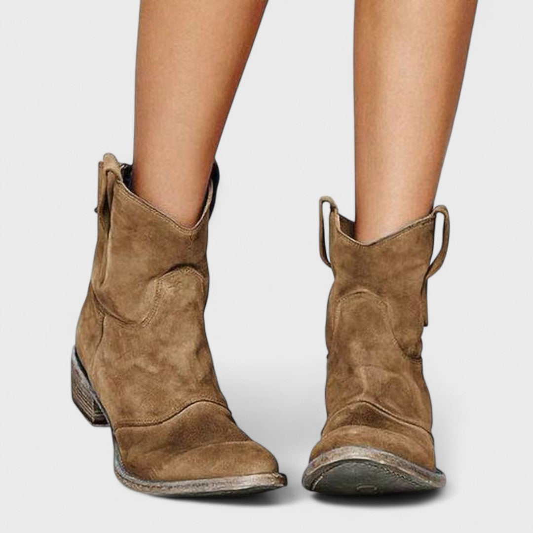 Carlotta - Classic Elegant Ankle Boots