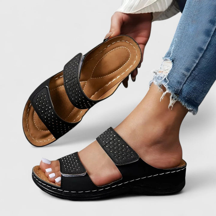 Ariella - Cozy Sandals for All-Day Comfort