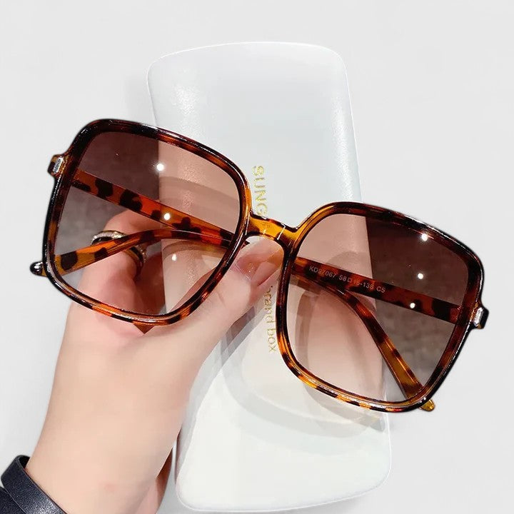 Destinie | Chic Sunglasses