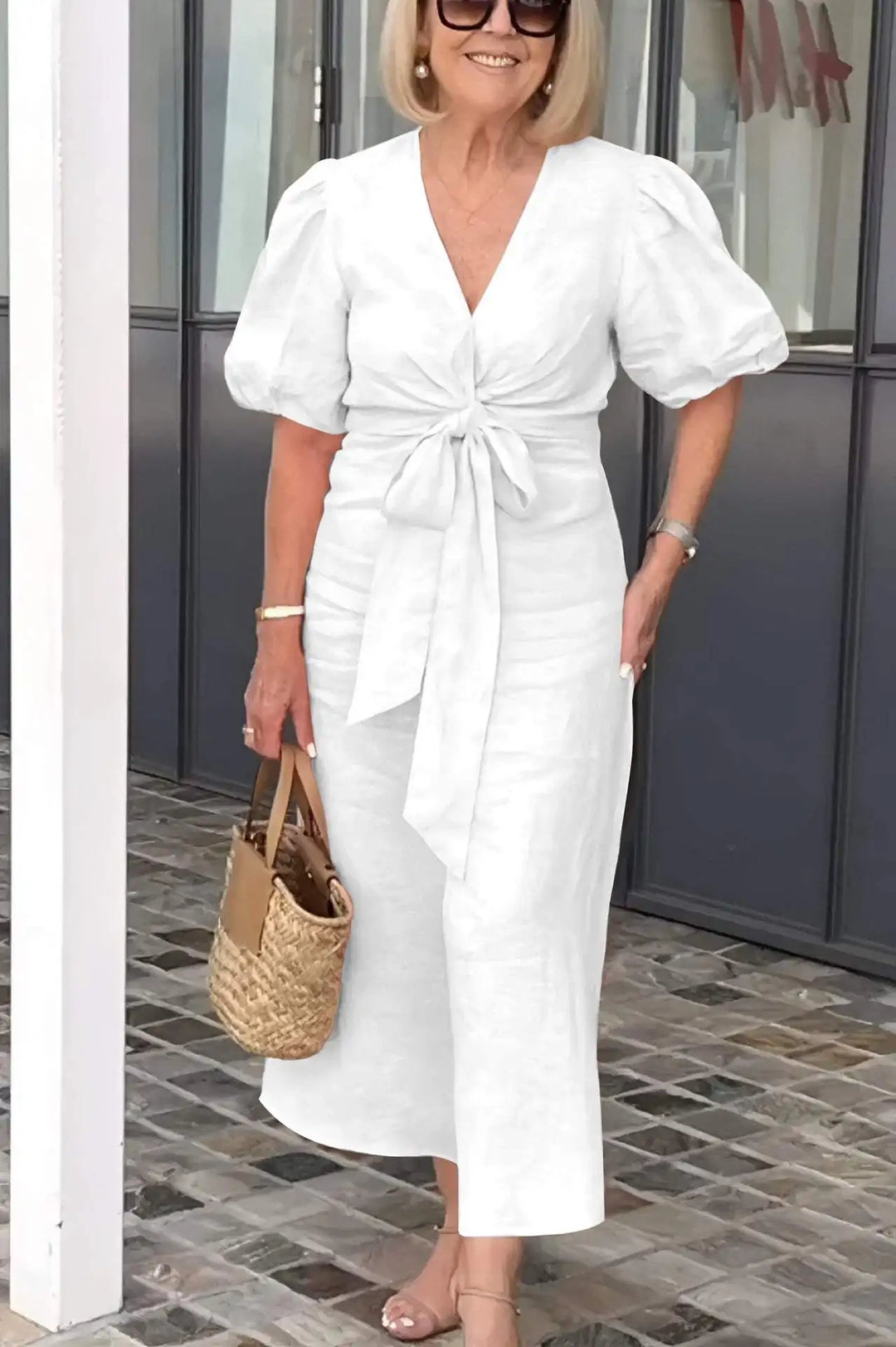 LYNORA | Chic V-Neck Midi Dress