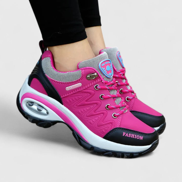 Leslie | Cozy Trainers Collection