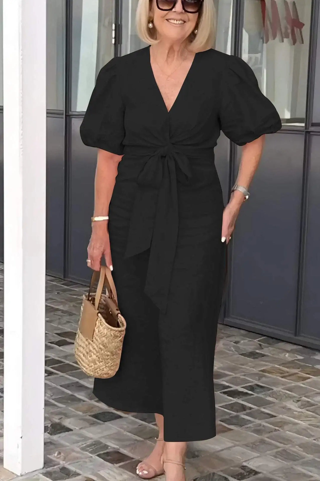 LYNORA | Chic V-Neck Midi Dress