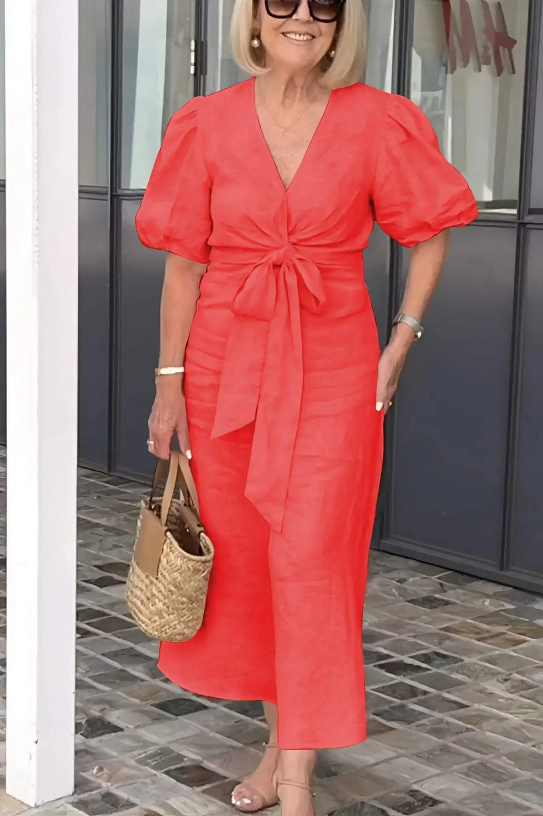 LYNORA | Chic V-Neck Midi Dress