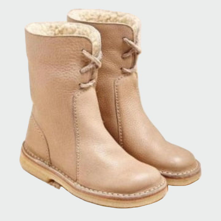Men's Waterproof Leather Boots Featuring Cozy Wool Lining