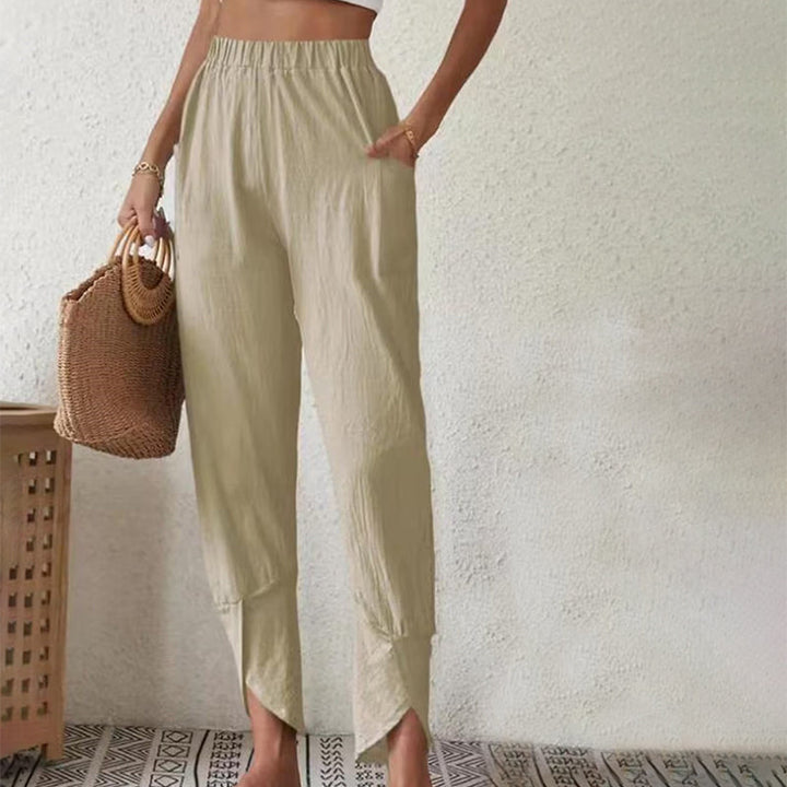 Essari - Trousers with Split Hem Design